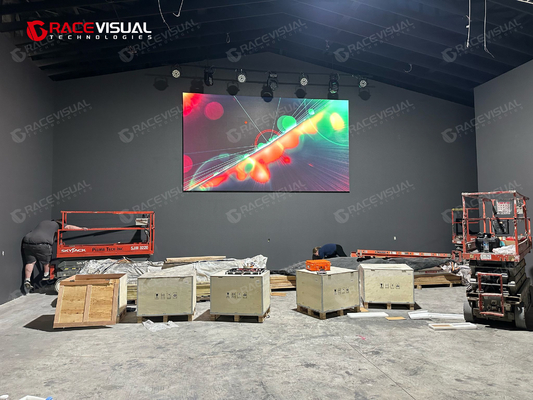 Yüksek Yeniden Yükleme Hızı 7680Hz İç mekan P2.5mm Sabit LED Ekranı 640×480mm Duvar Montajlı Panel
